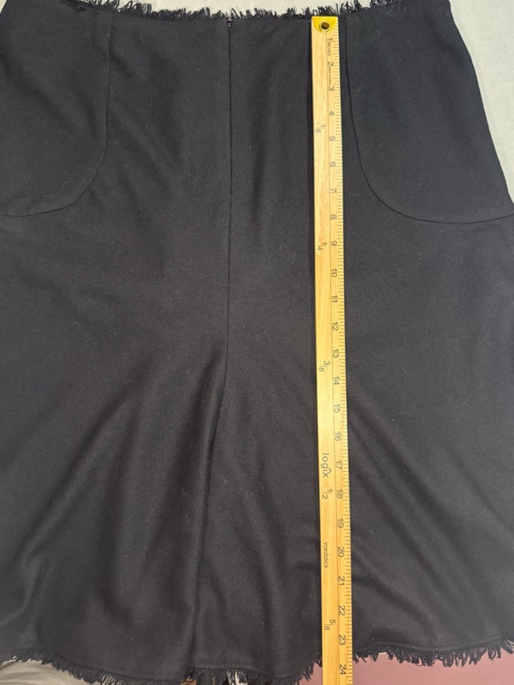 Banana Republic Size 14 Black Wool Blend Fringe Hem A-Line Skirt Classy Capsule - Picture 8 of 9